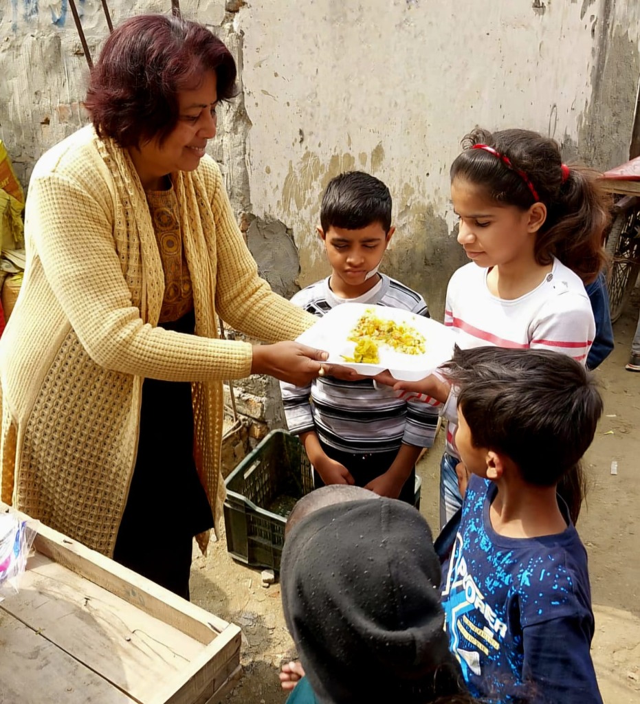 Tiyasa food distribution drive